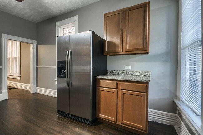 Building Photo - Wilber Ave 226-228 MLR