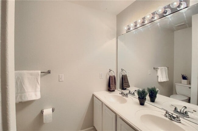 Building Photo - 2012 Solitude Cove