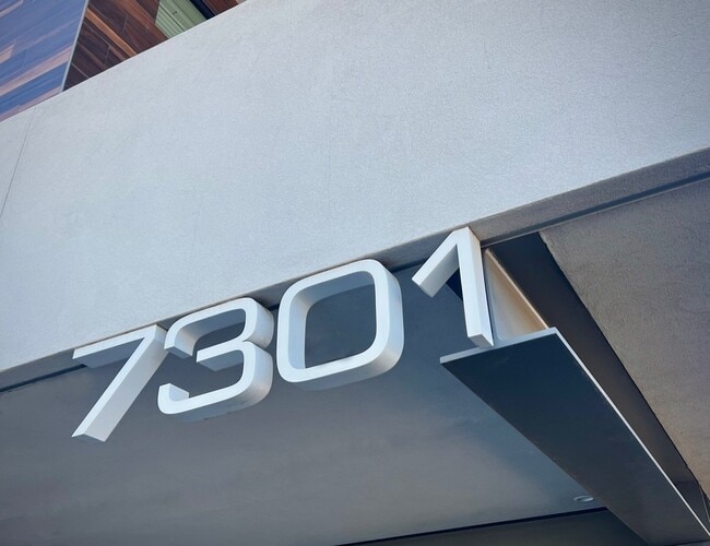 Building Photo - 7301 E Minnezona Ave