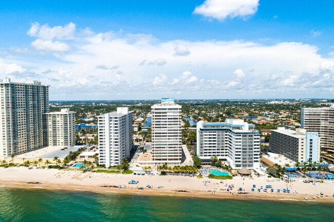 Building Photo - 4020 Galt Ocean Dr