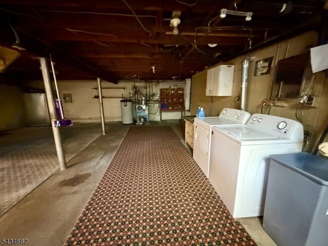 Building Photo - 5 Mulberry Ln