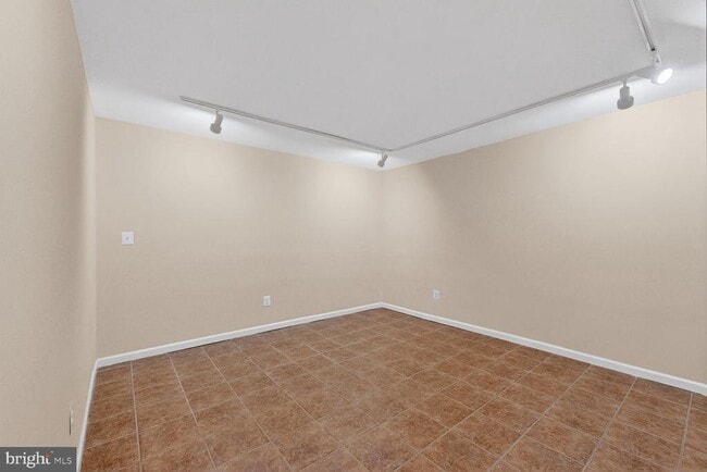Building Photo - 12600 Maidens Bower Dr