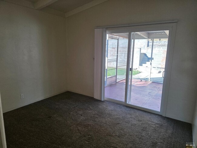 Building Photo - 127 Casswall St