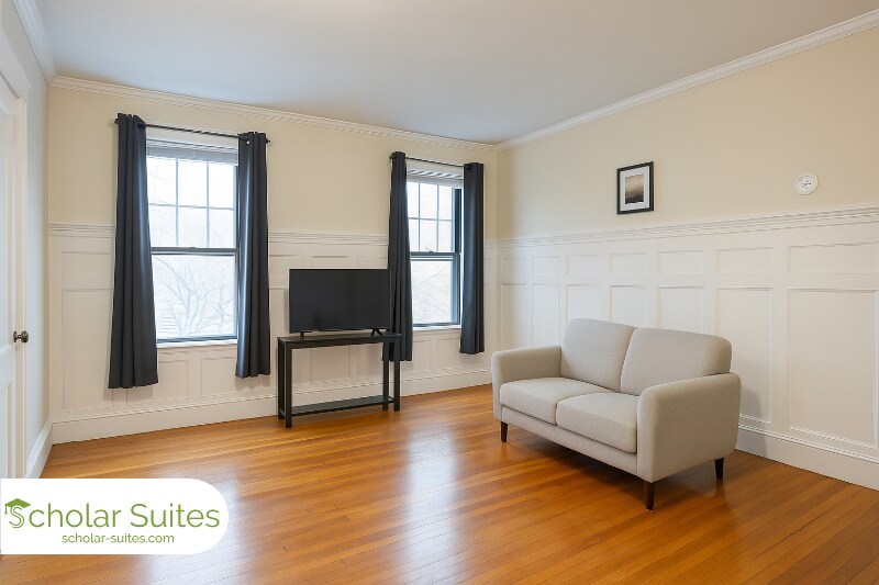 Building Photo - 1247 Beacon St