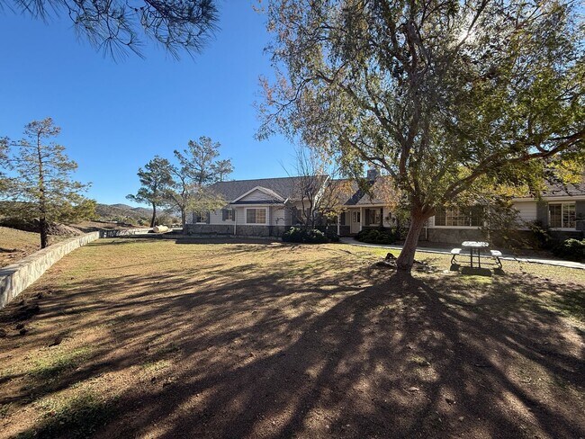 Building Photo - Acton 4 bedroom on Dirt Road