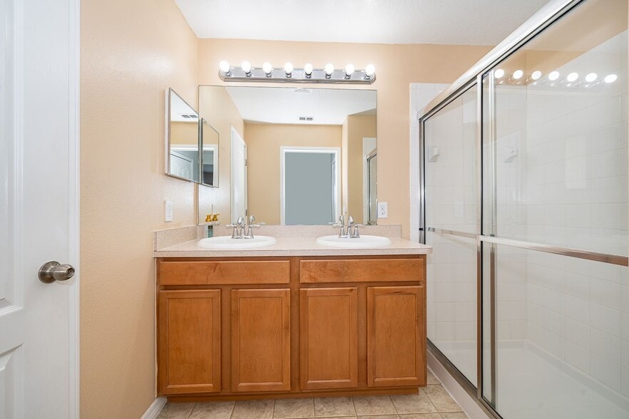 Building Photo - 2942 Rodrick Cir