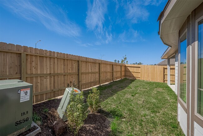 Building Photo - 31953 Retama Rnch Dr