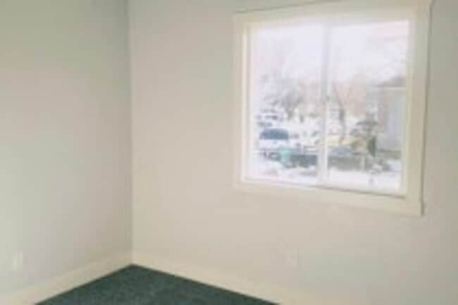 Building Photo - 615 N 1100 W St