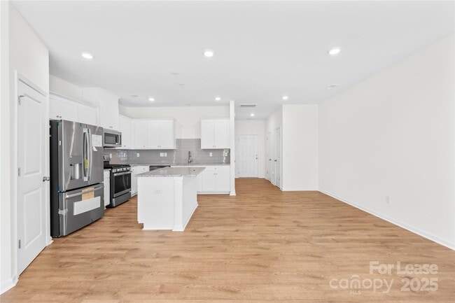 Building Photo - 2778 Yeager Dr NW