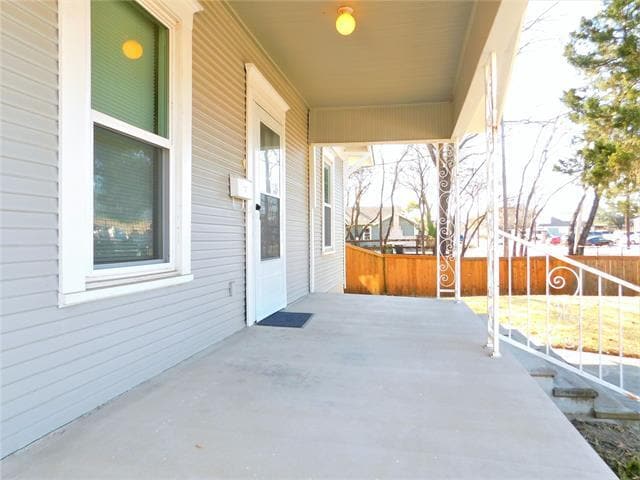 Building Photo - 808 N Elm St