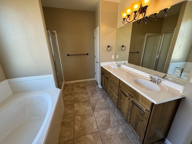 Building Photo - PRICE JUST REDUCED! Highly Desirable Lakota Ridge!