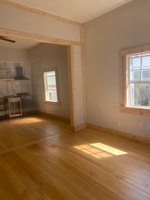 Building Photo - 4119 N Derbigny St