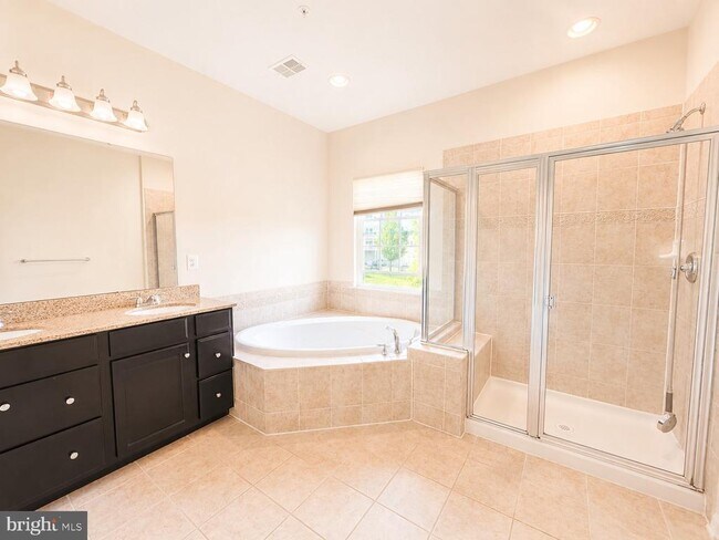 Building Photo - 22605 Winding Woods Way