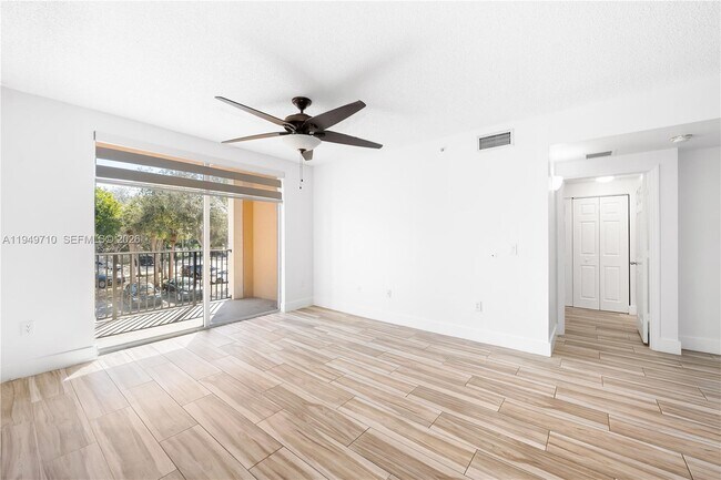 Building Photo - 2200 E Preserve Way