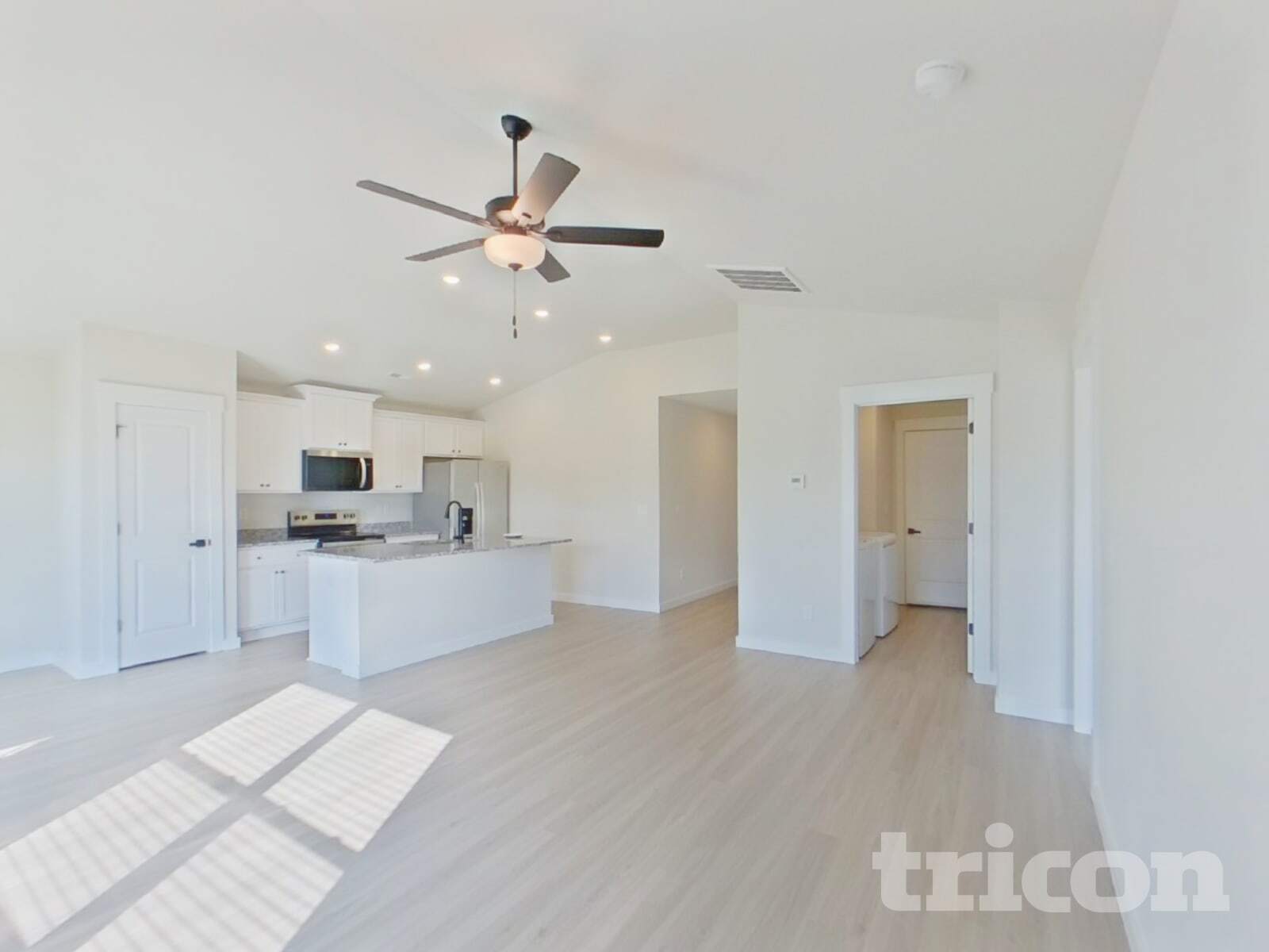 Building Photo - 1225 Crested Iris St