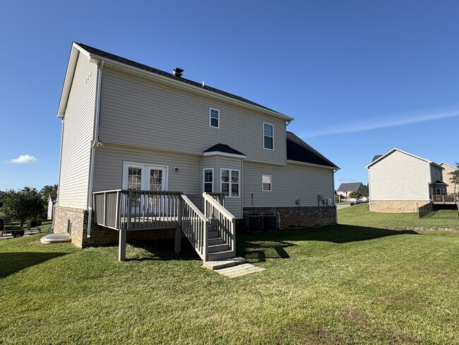 Building Photo - 189 Traverse Dr