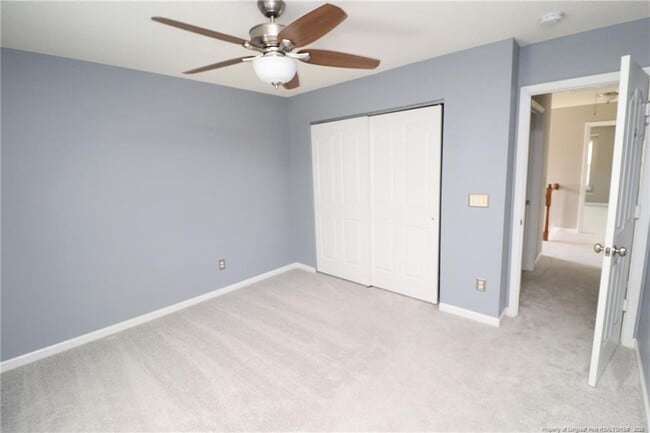 Building Photo - 137 Palmdale Ct