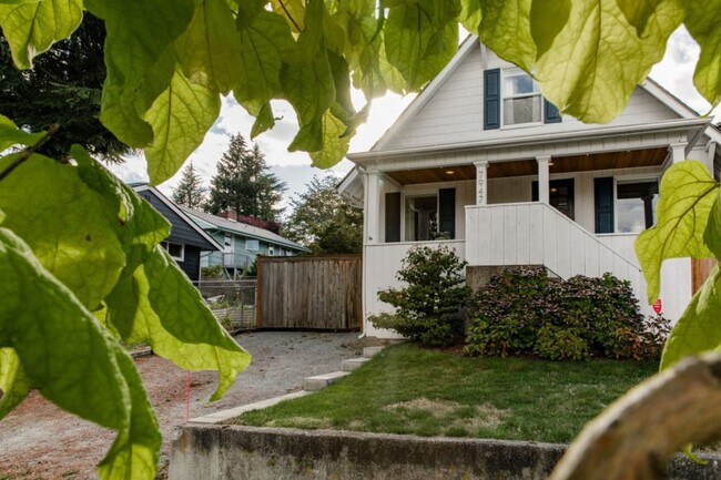 Building Photo - 7947 10th Ave SW