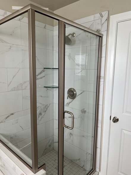 Building Photo - 1911 E Fiesta Ln