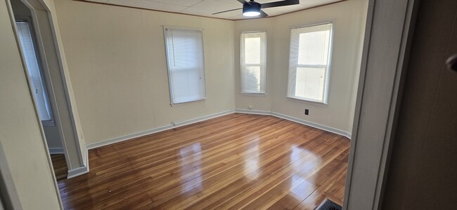 Building Photo - 41 Vassar St