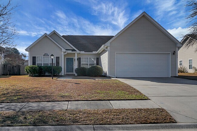 Building Photo - Cozy Comfort & Convenience: Your New 3 BR,...