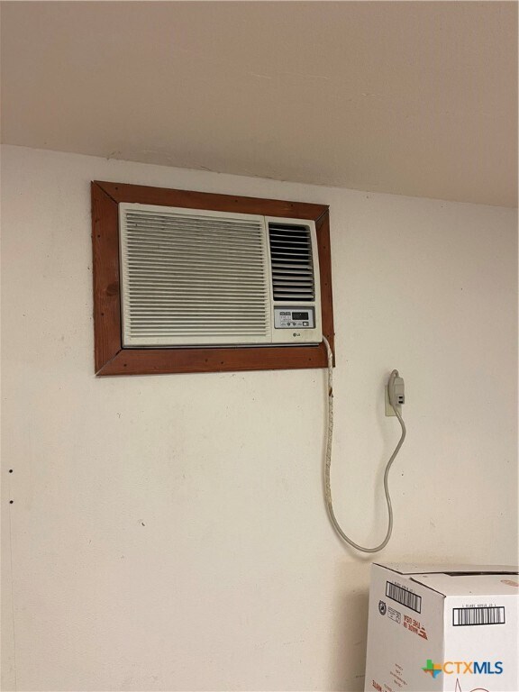 Building Photo - 1910 FM2673