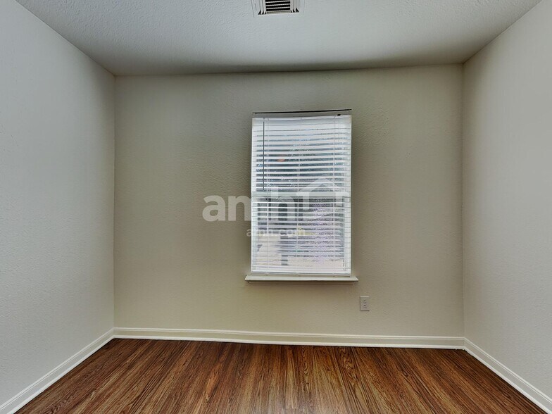 Building Photo - 11322 Flying Geese Ln