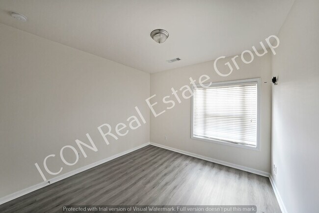 Building Photo - 4/3 Ranch home in Swim Tennis community