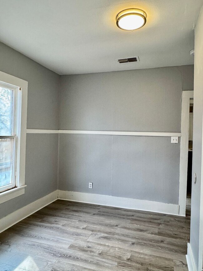 Building Photo - Charming 3 Bedroom Home For Rent in Slaton!