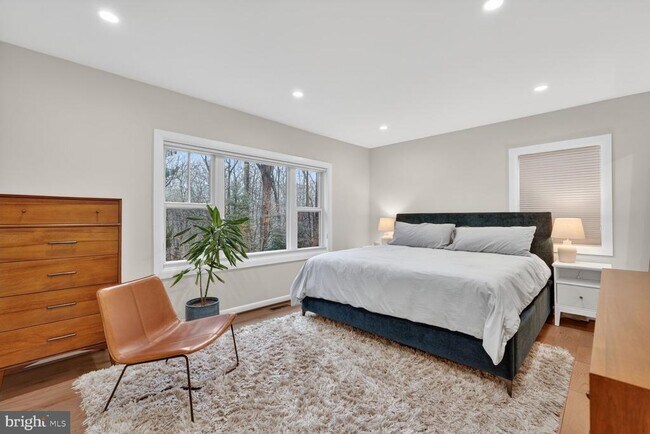 Building Photo - 5908 17th St NW