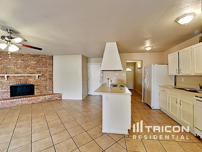 Building Photo - 3833 O'Hare Dr