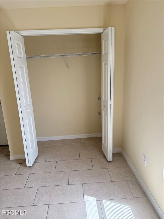 Building Photo - 2000 SW 3rd St