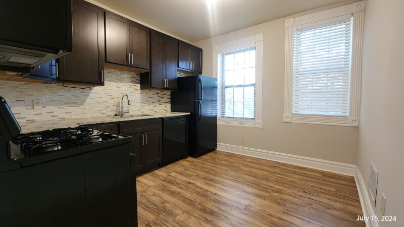 Building Photo - 1029 Central Ave