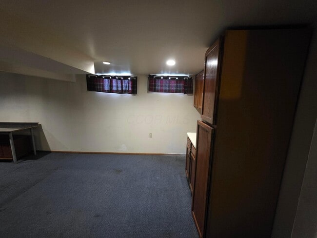 Building Photo - 7006 Finchley Dr