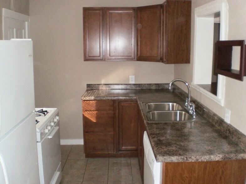 Kitchen - 1080 26th St