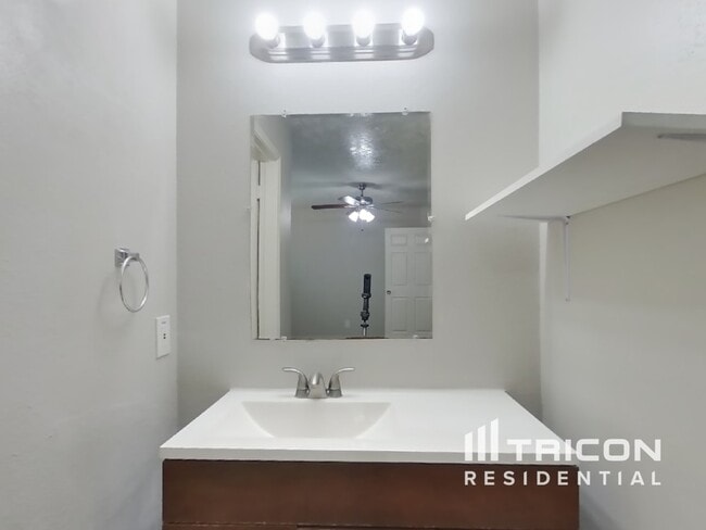 Building Photo - 20058 N Navaho Trail