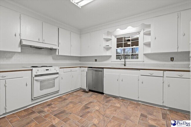 Building Photo - 2223 Camlin Ln