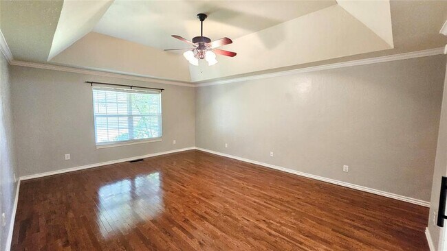 Building Photo - 4017 Eaton Pl