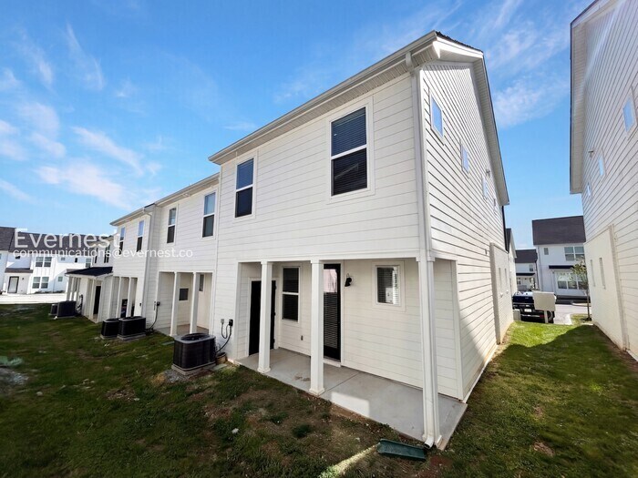 Building Photo - 305 Jeffries Wy