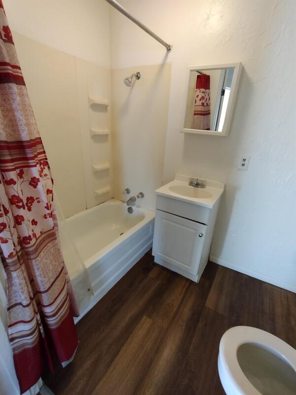 Building Photo - 425 Ray Ave NW