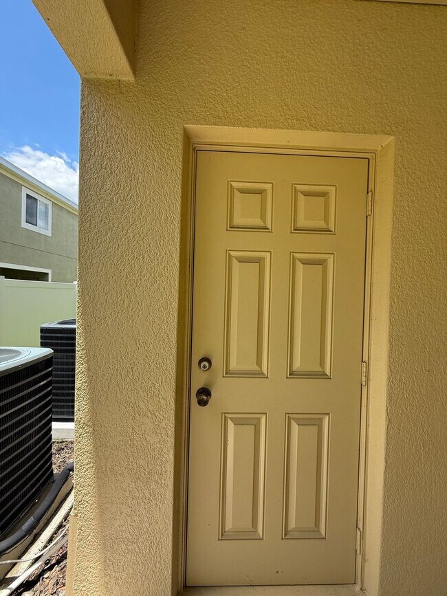 Building Photo - 8511 Trail Wind Dr