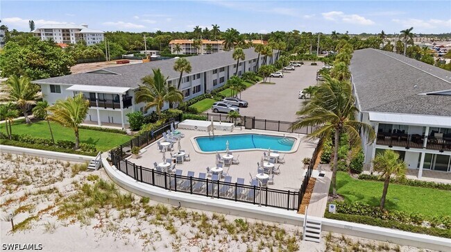 Building Photo - 1065 Gulf Shore Blvd N