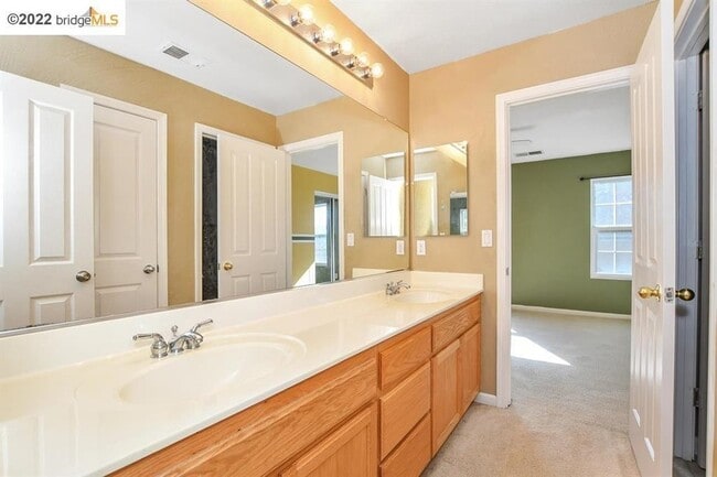 Building Photo - 5127 Plumwood Way