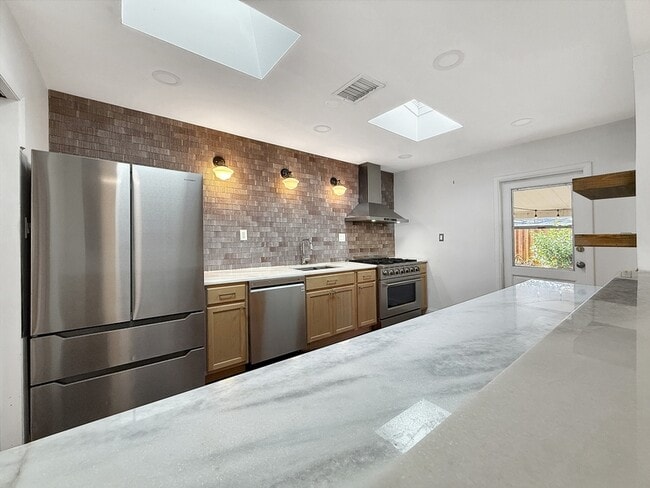 Building Photo - 4517 S Hesperides St