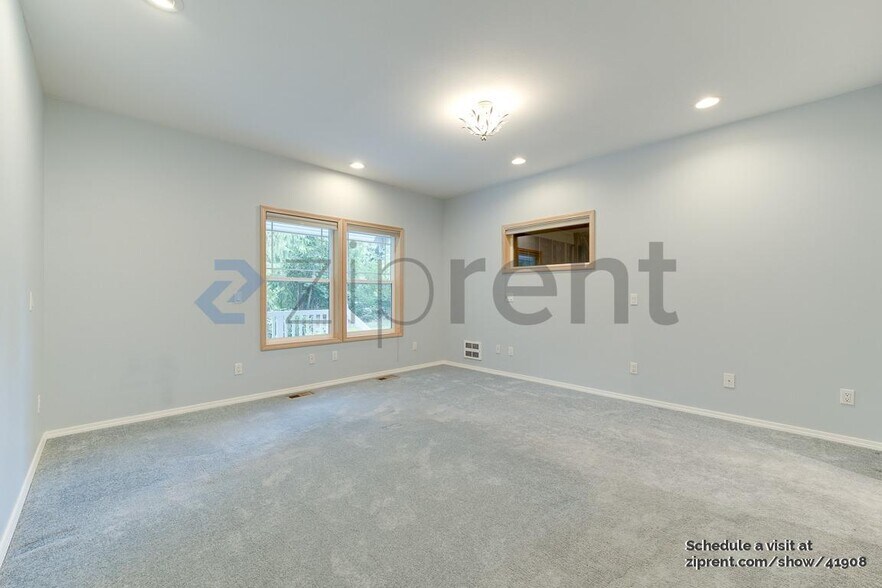Building Photo - 13005 200th St SE