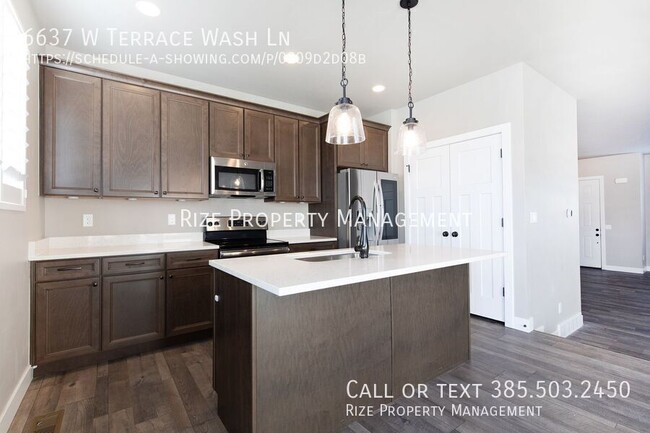 Primary Photo - 6637 W Terrace Wash Ln