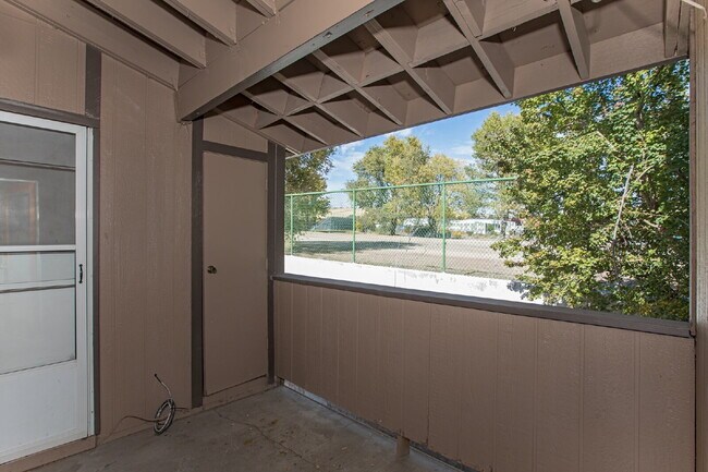Building Photo - "Charming 2-Bed, 2-Bath Haven on Tripp Drive – Cozy Living in Reno!"