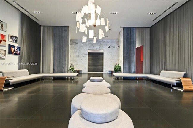 Building Photo - 1600 NE 1st Ave