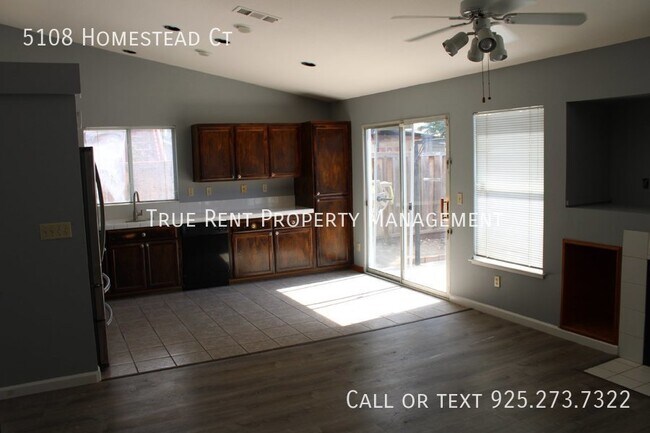 Building Photo - Well Kept 3 Bed, 2 Bath Single Story in Ni...