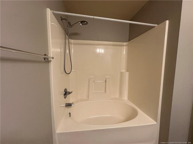 Building Photo - 240 Collinwood Dr